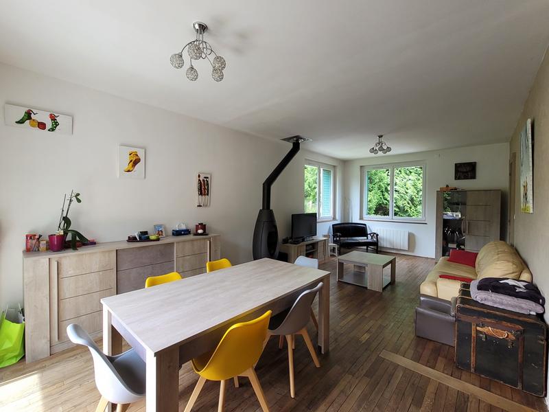 Maison - 97 m² - 5 pièces