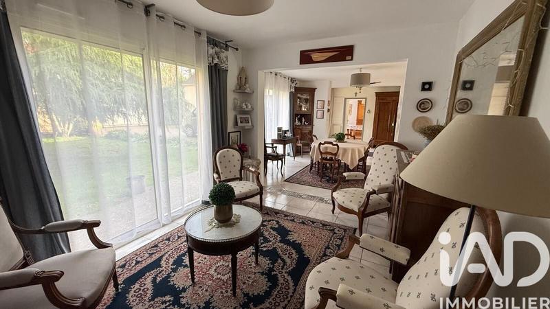 Maison - 269 m² - 15 pièces