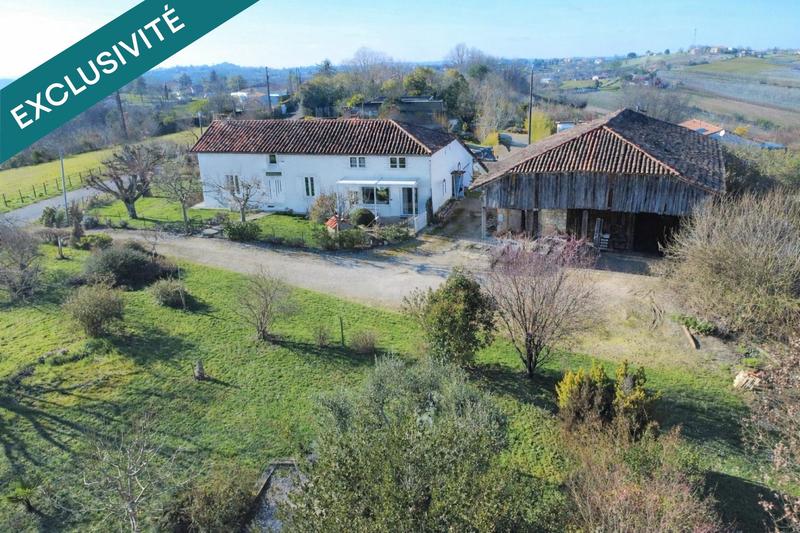 Maison - 213 m² - 7 pièces