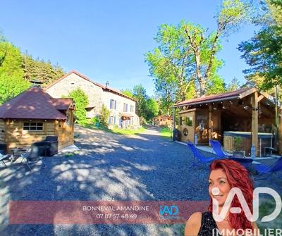 Maison - 170 m² - 7 pièces