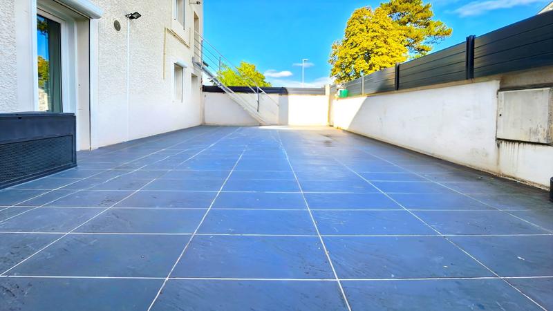 Maison - 200 m² - 8 pièces