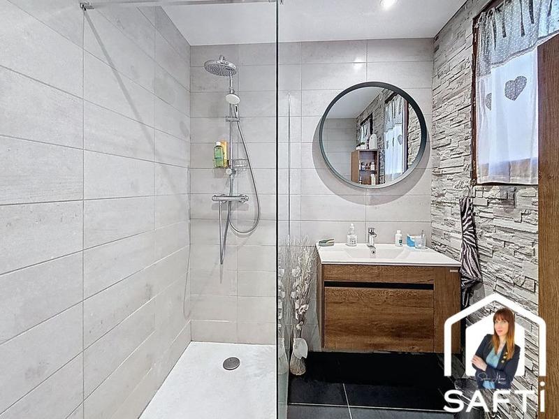 Maison - 95 m² - 5 pièces