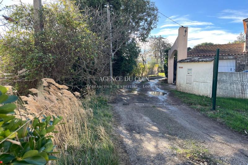 Terrain constructible - 1 212 m²