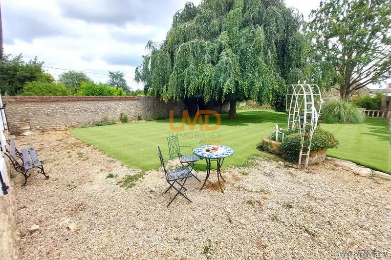 Maison en pierre - 185 m² - 7 pièces