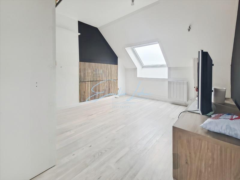 Immeuble - 170 m² - 10 pièces