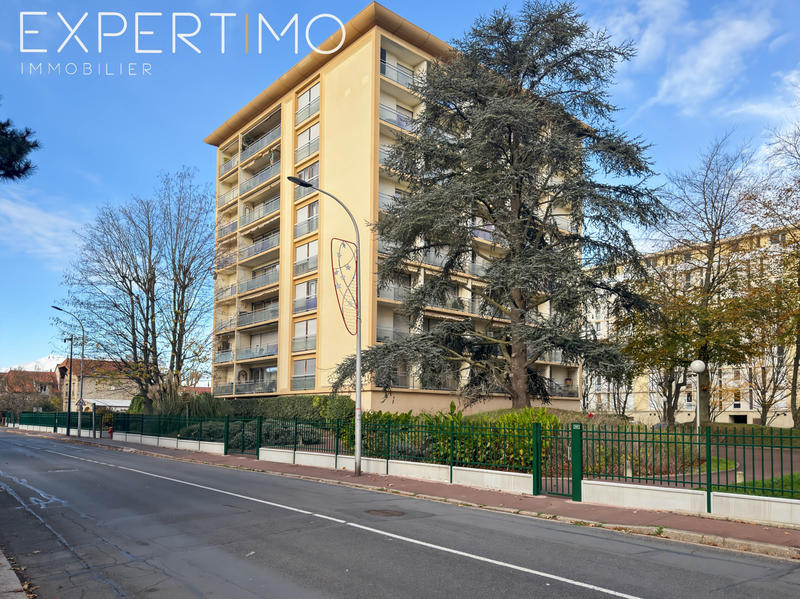Appartement - 83 m² - 4 pièces