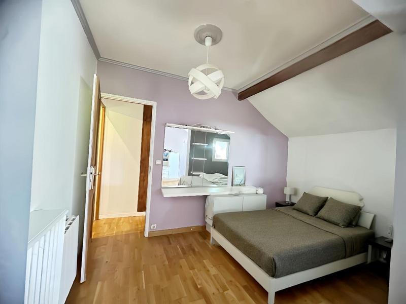 Maison - 135 m² - 6 pièces