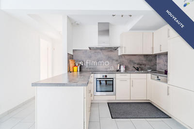 Maison - 216 m² - 6 pièces