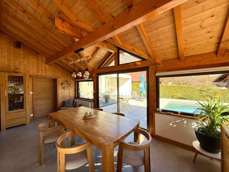 Maison - 138 m² - 5 pièces