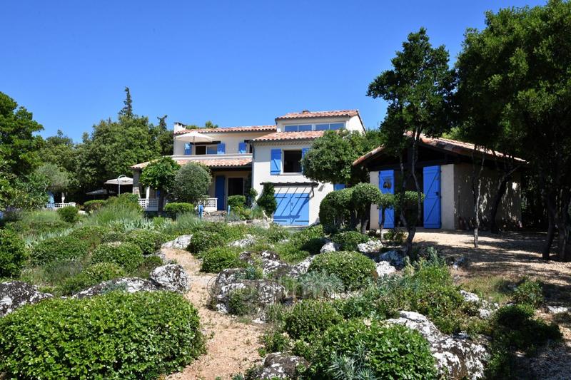 Villa - 180 m² - 6 pièces