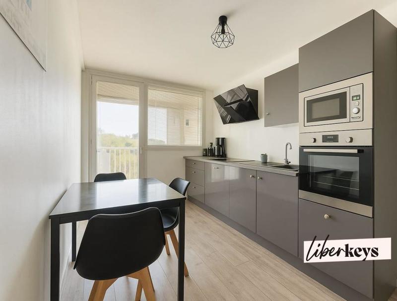 Appartement - 79 m² - 4 pièces