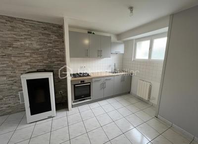Maison en pierre - 70 m² - 4 pièces