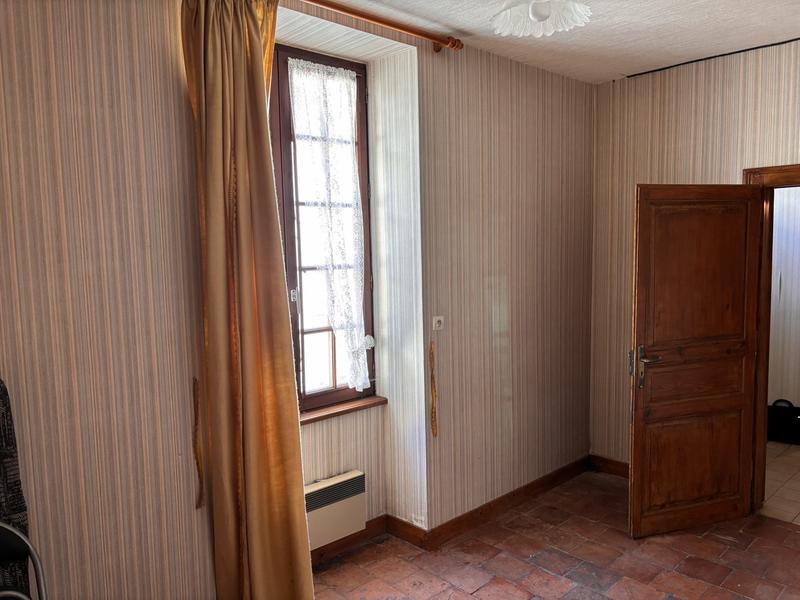 Maison - 80 m² - 5 pièces