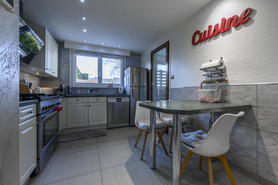 Appartement - 92 m² - 5 pièces