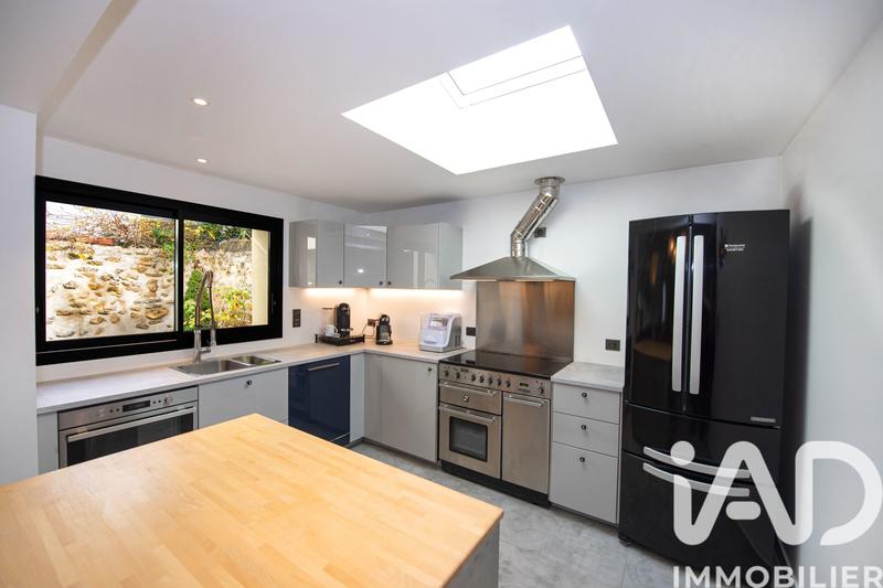 Maison de ville - 296 m² - 9 pièces