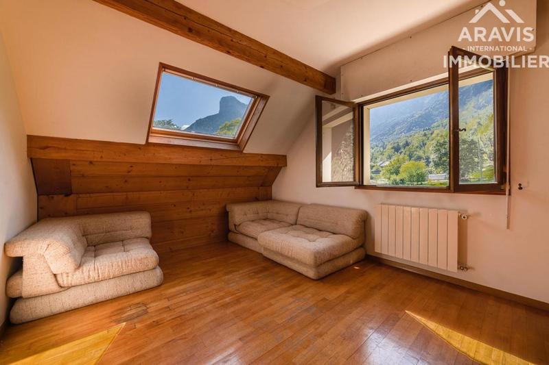 Demeure - 312 m² - 7 pièces