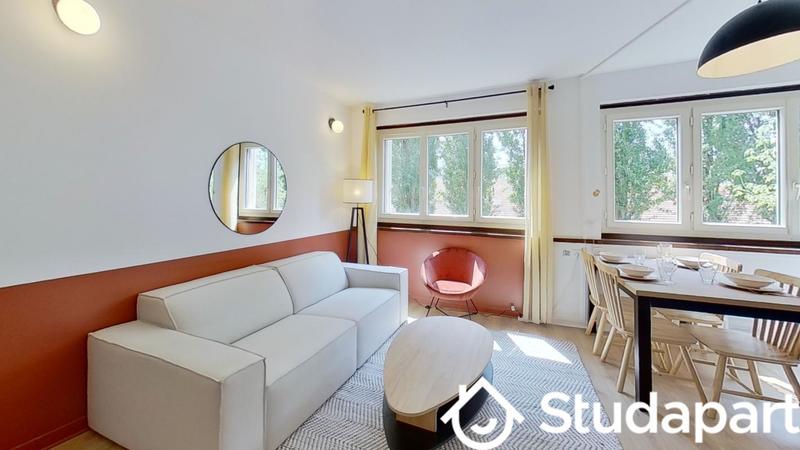 Chambre - 9 m² - 1 pièce