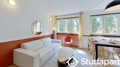 Chambre - 9 m² - 1 pièce