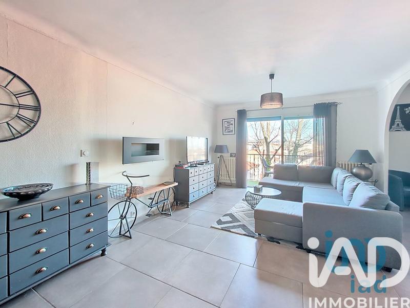 Appartement - 93 m² - 5 pièces