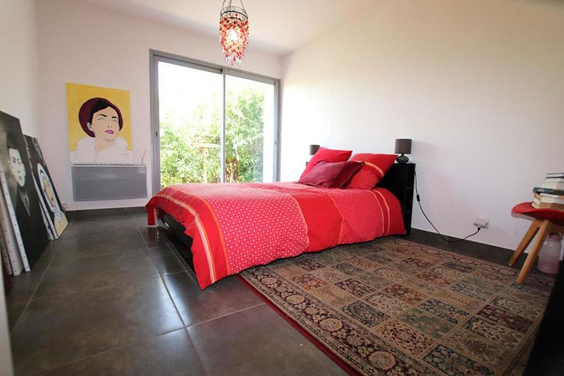 Villa - 300 m² - 8 pièces