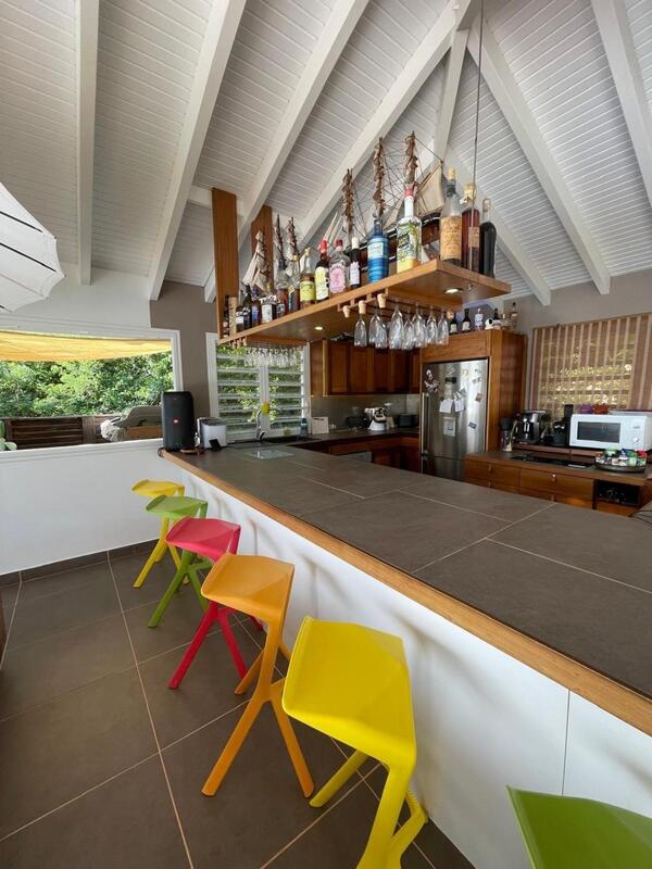 Villa - 219 m² - 8 pièces