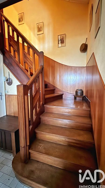 Maison - 200 m² - 8 pièces