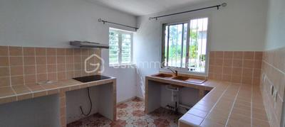 Maison - 355 m² - 12 pièces