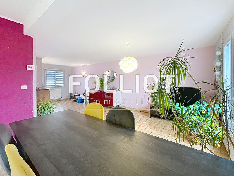 Maison - 90 m² - 4 pièces