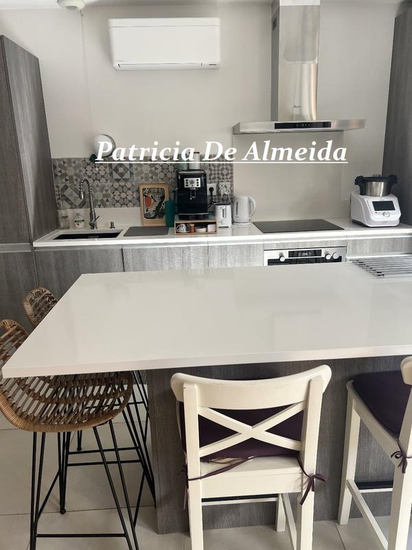 Maison jumelée - 92 m² - 4 pièces