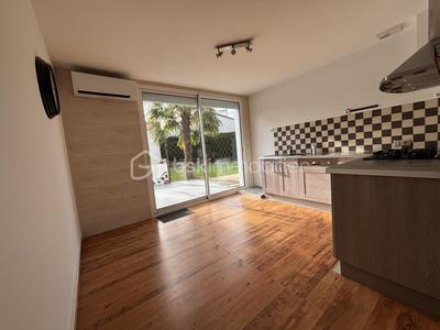 Maison de ville - 82 m² - 4 pièces