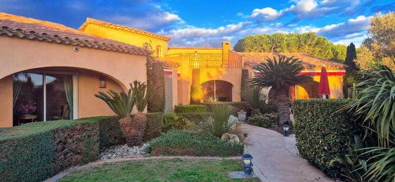 Villa - 208 m² - 7 pièces