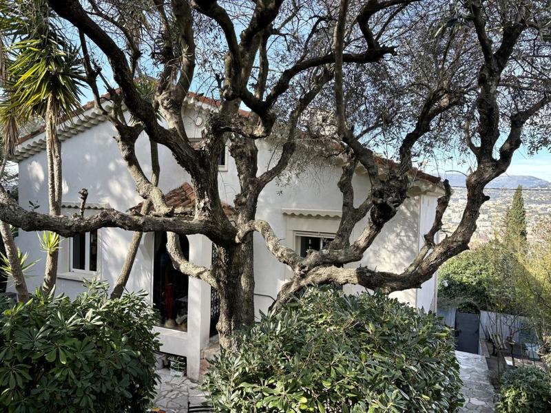 Maison - 107 m² - 4 pièces