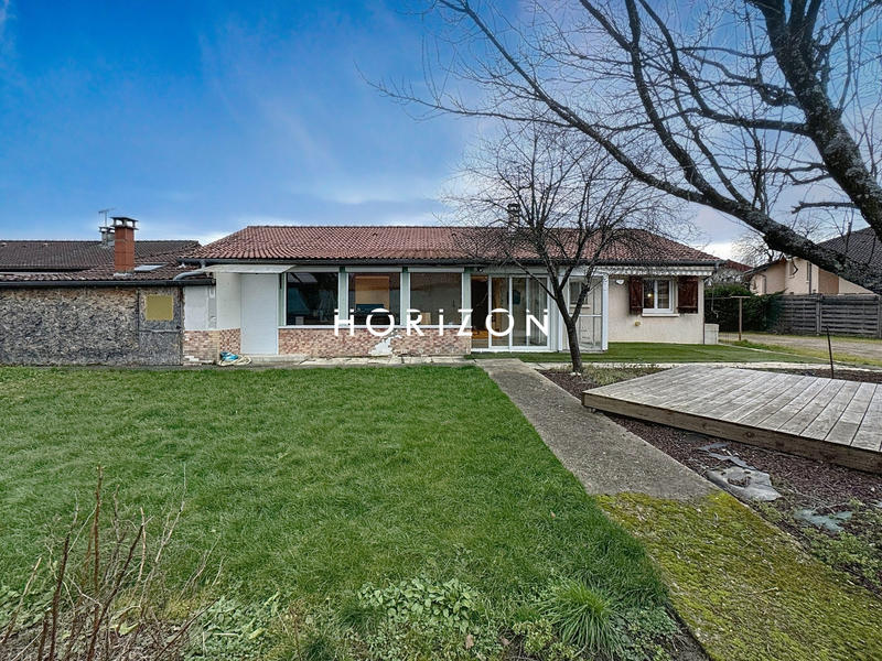 Villa - 180 m² - 8 pièces