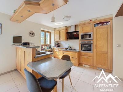 Appartement - 127 m² - 5 pièces