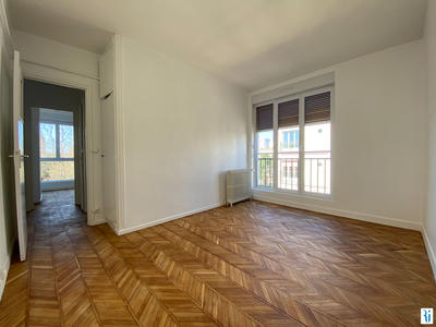 Appartement - 104 m² - 4 pièces