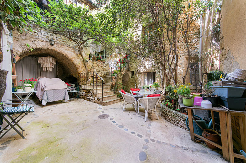 Maison - 224 m² - 8 pièces