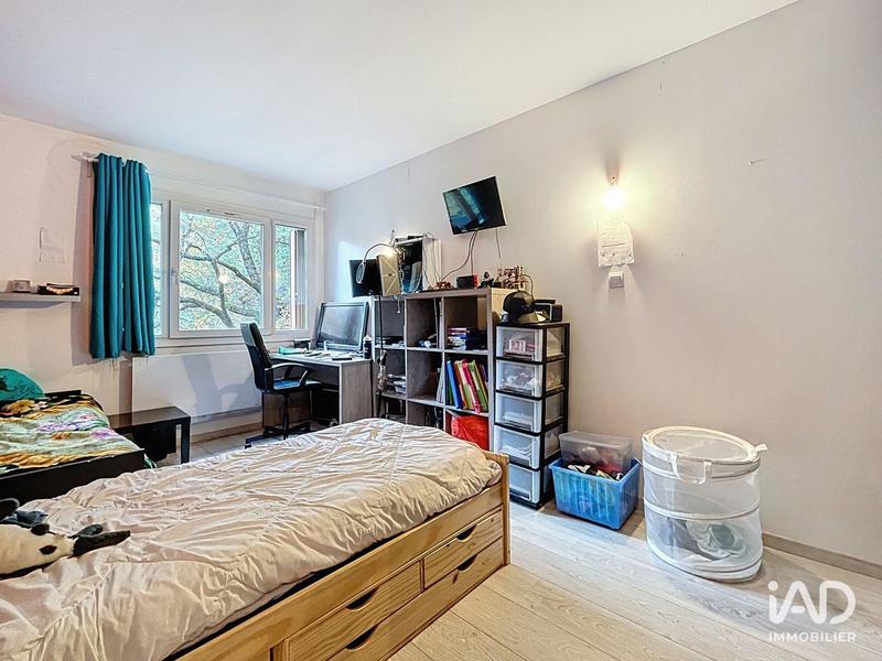 Appartement - 100 m² - 5 pièces