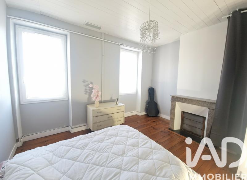 Maison - 206 m² - 8 pièces