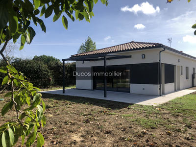 Villa - 90 m² - 4 pièces