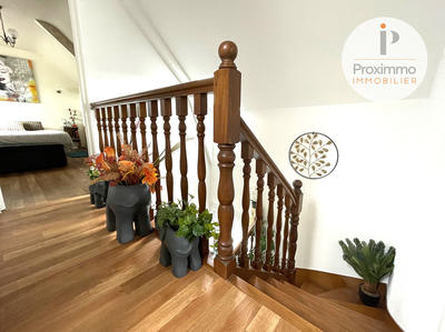 Maison - 87 m² - 5 pièces