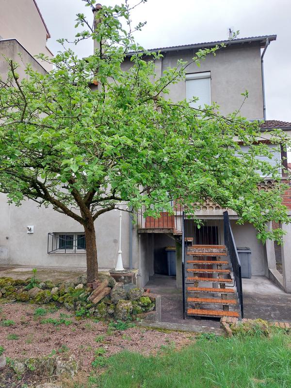 Maison - 221 m² - 8 pièces