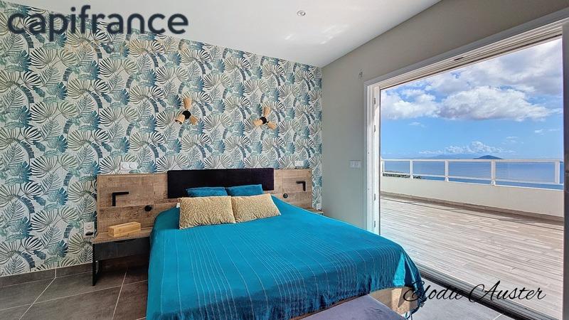 Propriété - 305 m² - 7 pièces