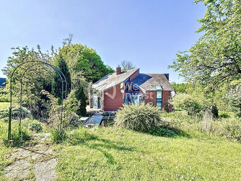 Maison - 230 m² - 16 pièces