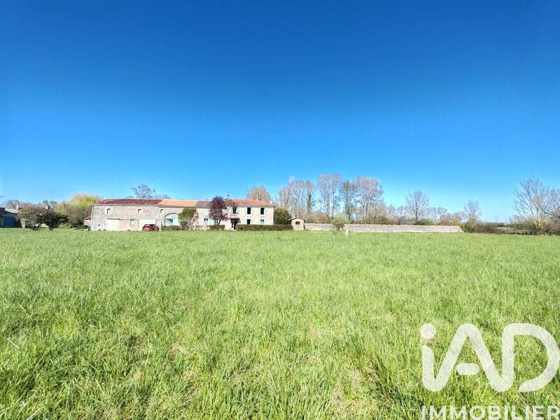 Maison - 159 m² - 6 pièces