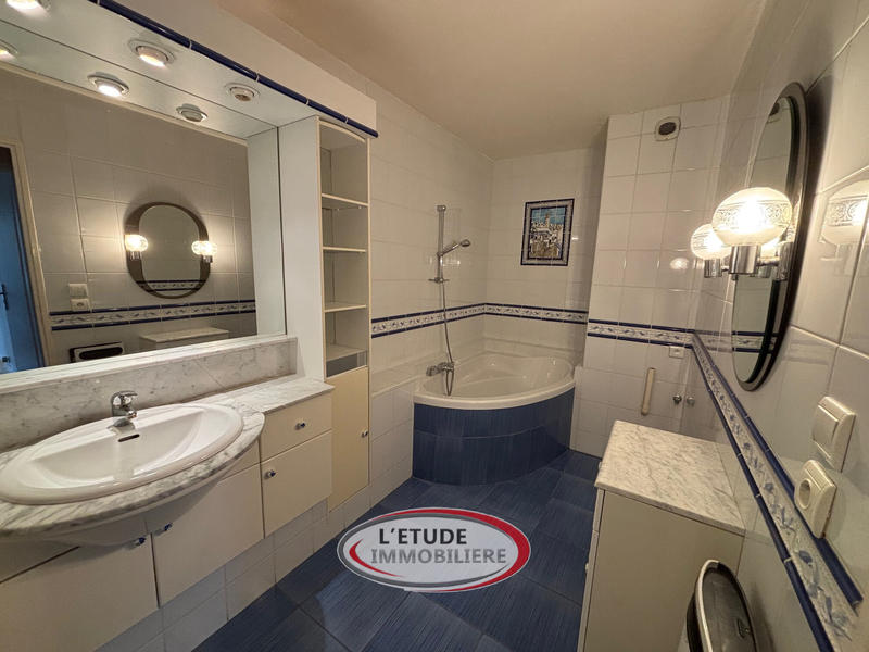 Appartement - 96 m² - 5 pièces