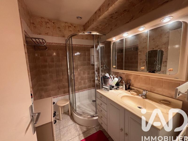 Maison - 159 m² - 7 pièces