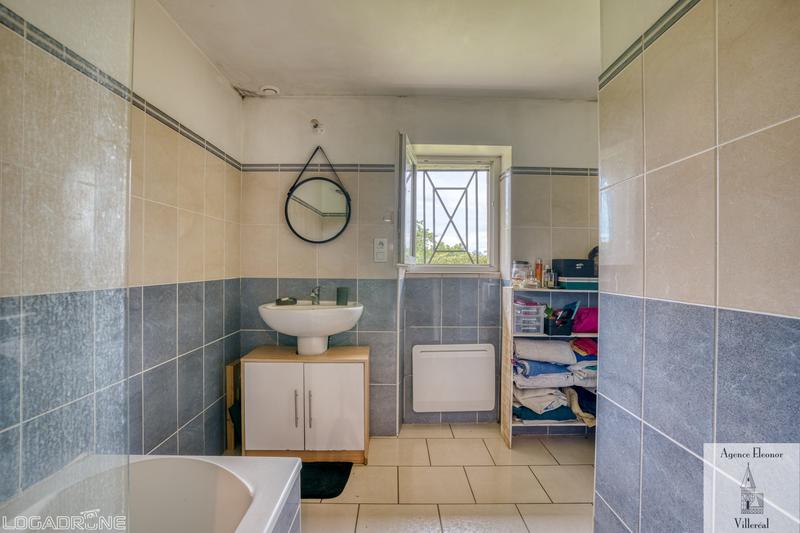 Maison traditionnelle - 114 m² - 4 pièces