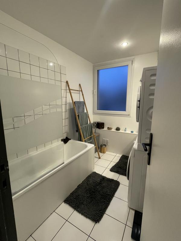 Appartement - 92 m² - 4 pièces