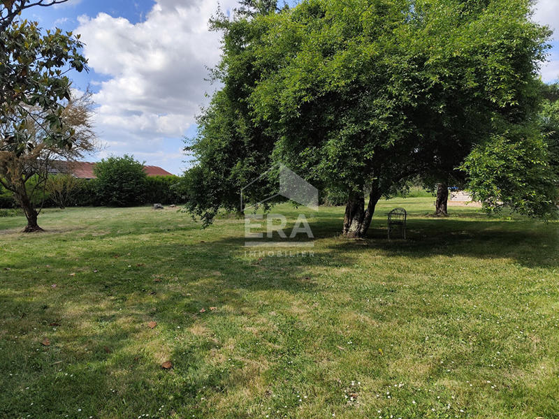 Maison - 221 m² - 8 pièces