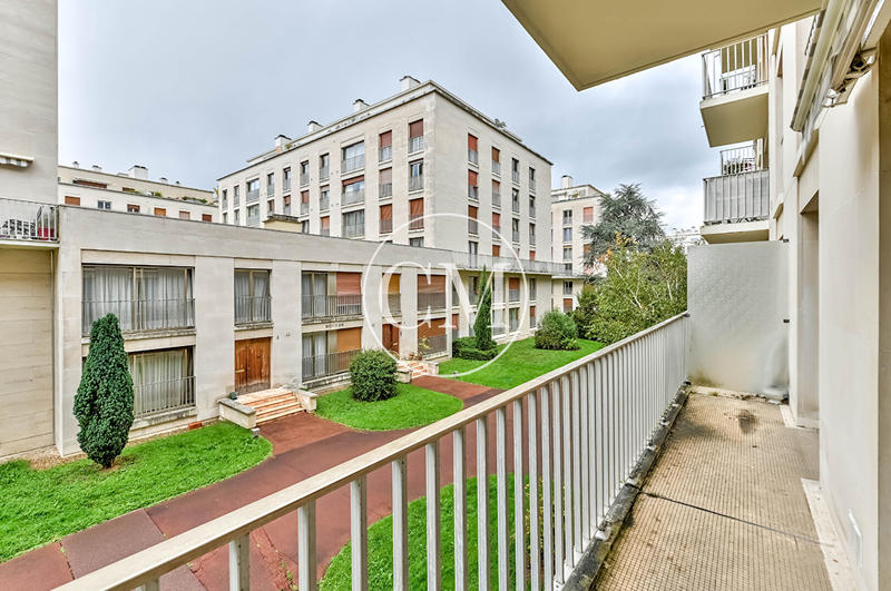 Appartement - 80 m² - 3 pièces